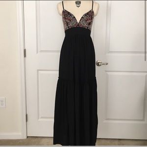 Abercrombie and fitch maxi dress black embroidered size small